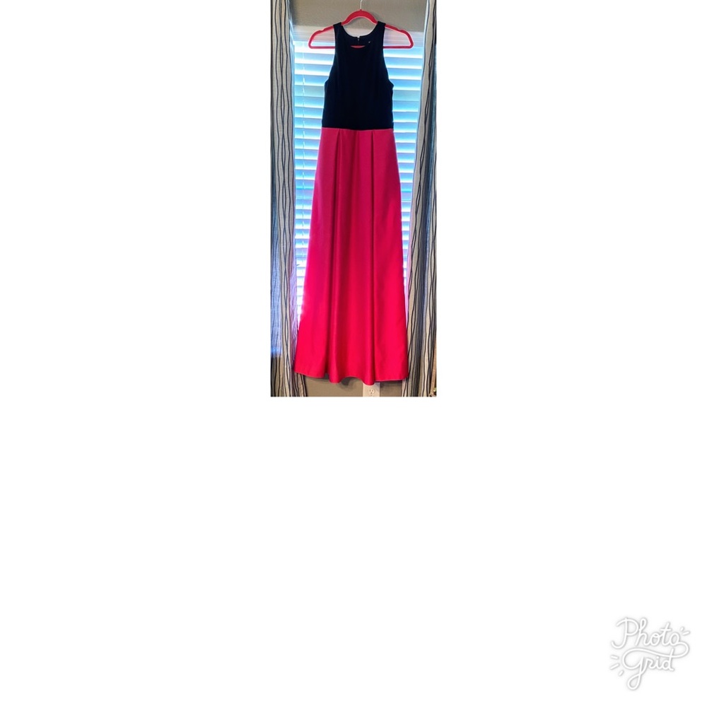 Prom Dresses - Picture 7 of 7